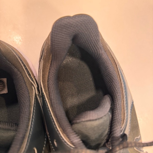 Nike Legend Essential 2 Men’s Athletic Running Sneakers Sz 12 Khaki NEW! - Picture 9 of 13